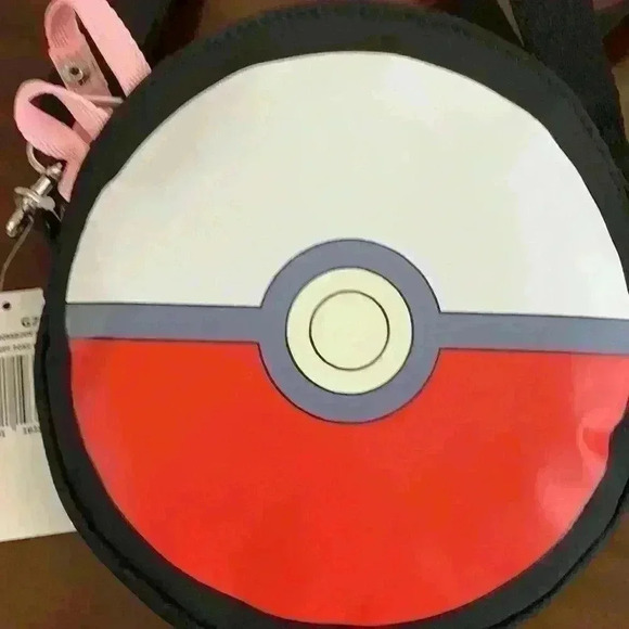 Lesportsac‎ Pokemon Leah Crossbody Jigglypuff - Picture 3 of 5